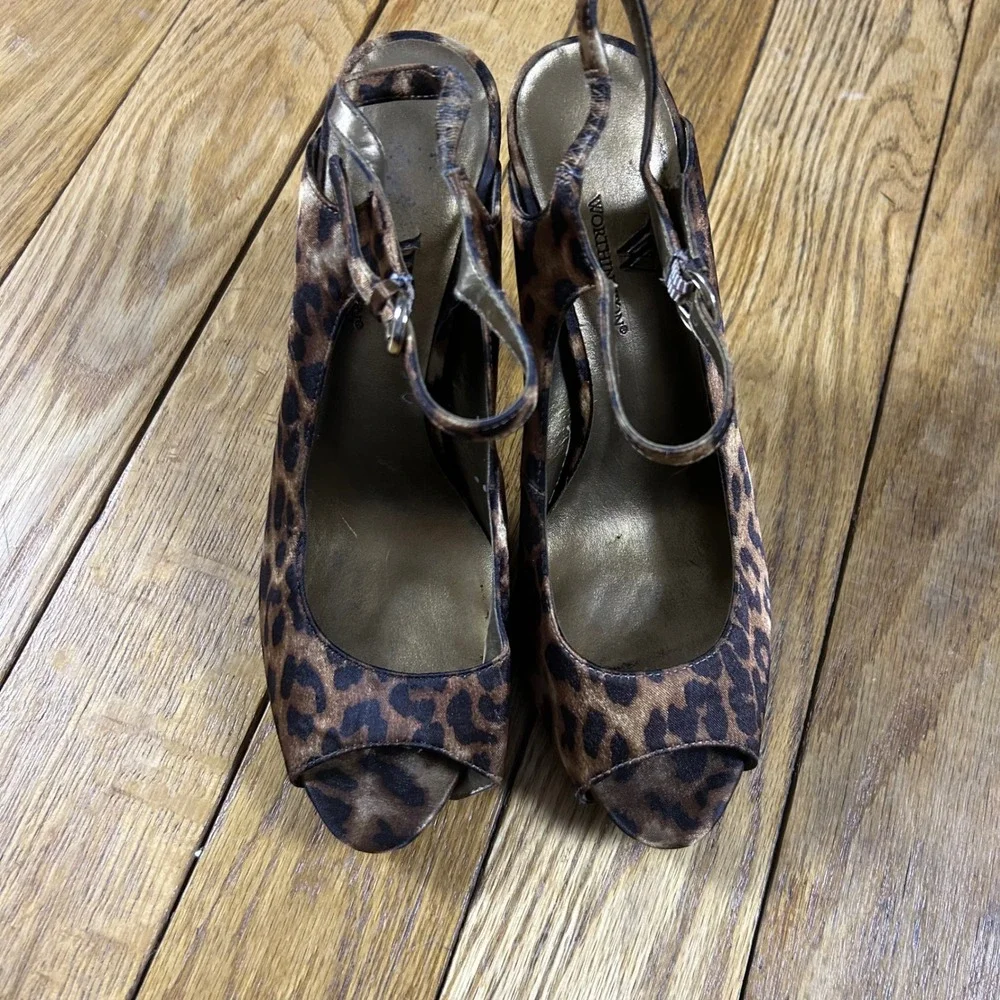 Worthington Leopard Print Peep Toe Stiletto Heels Ankle Strap Shoes Women Size 7